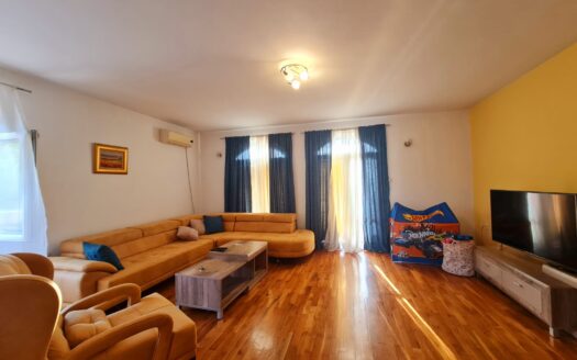 Four bedroom apartment for rent, Tološi, Podgorica