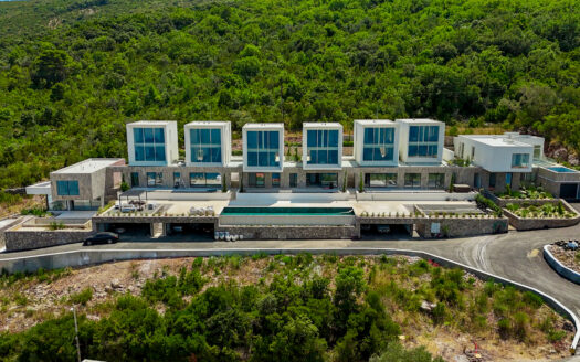 The Cube, Krašići, Kotor