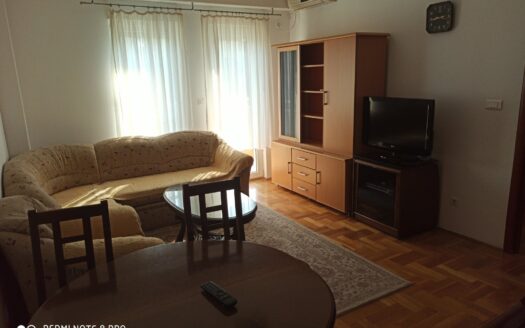 Jednosoban stan za izdavanje, Blok 9, Podgorica