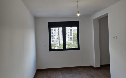 Dvosoban stan za izdavanje, Green Level, Podgorica