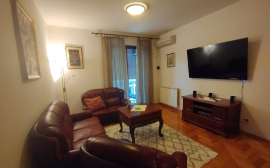 Dvosoban stan za izdavanje, Preko Morače, Podgorica