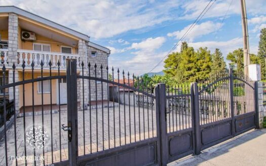 Ribnica Riverbank House for Rent, Stari Aerodrom, Podgorica