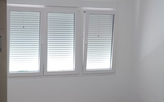 Dvosoban stan za izdavanje, Preko Morače, Podgorica