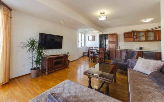 Dvosoban stan za izdavanje, Zabjelo, Podgorica