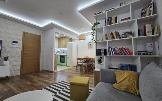 Trosoban stan na prodaju, Centar, Podgorica