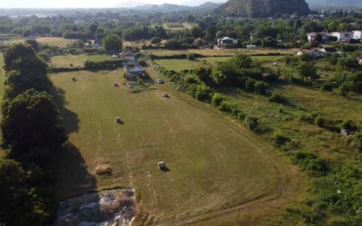 Plac na prodaju, Spuž