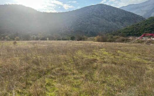 Plac na prodaju, Bioče, Podgorica