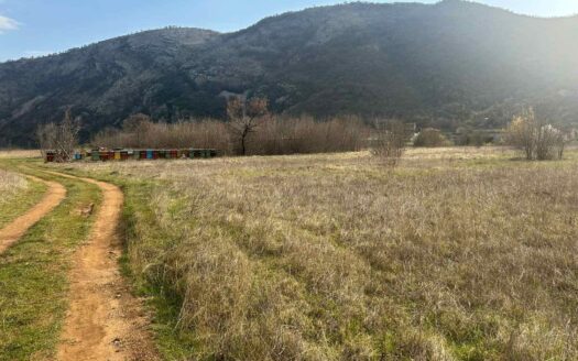 Plac na prodaju, Bioče, Podgorica