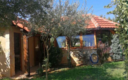 Kuća za izdavanje, Mareza