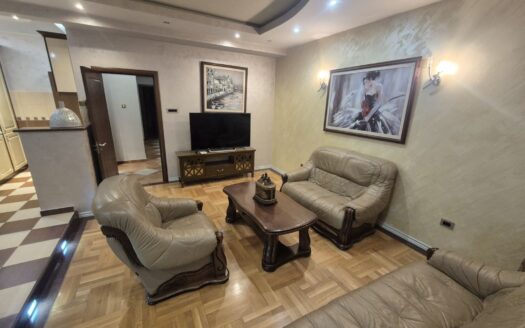 Dvosoban stan za izdavanje, Krivi most, Podgorica