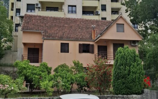 Kuća na prodaju, Dobrota, Kotor