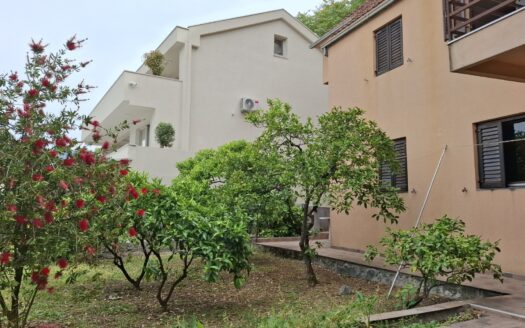 Kuća na prodaju, Dobrota, Kotor