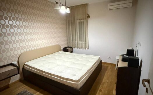 Dvosoban stan za izdavanje i prodaju, City kvart, Podgorica